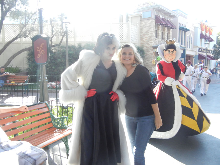 Disneyland Main Street Circle Picture